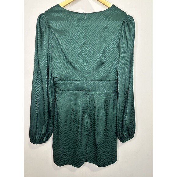 Lulu’s Place In My Heart Forest Green Tiger-Embossed Button-Up Dress Sz Small - Picture 8 of 8